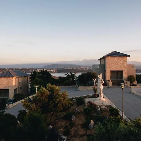 Villa Seacrete *